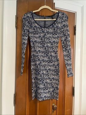 BCBCMaxAzria Women's Navy and White Patterned Long-Sleeve Dress Bandage